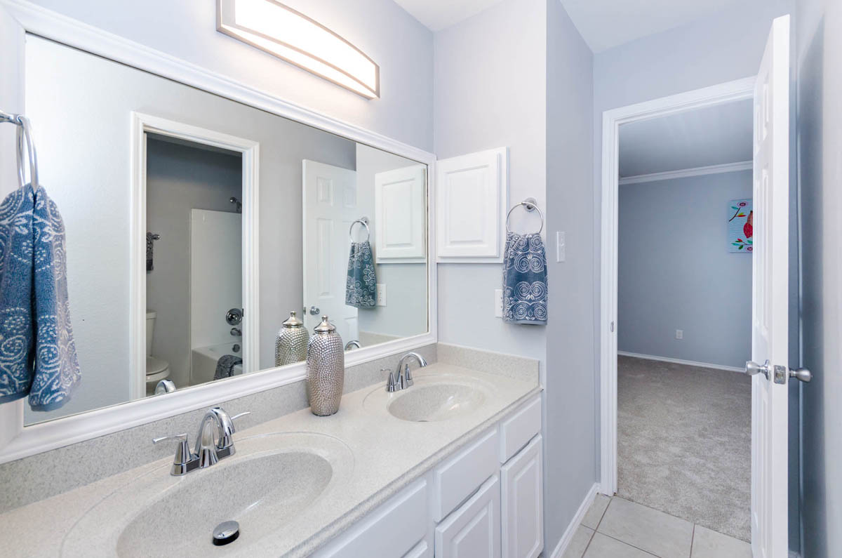 2416SheldonDrMcKinney-25